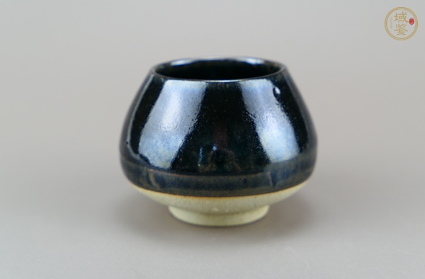 古玩陶瓷黑釉雞心罐真品鑒賞圖
