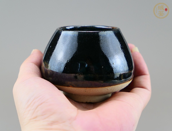 古玩陶瓷黑釉雞心罐真品鑒賞圖