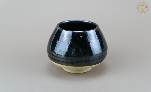 古玩陶瓷黑釉雞心罐真品鑒賞圖