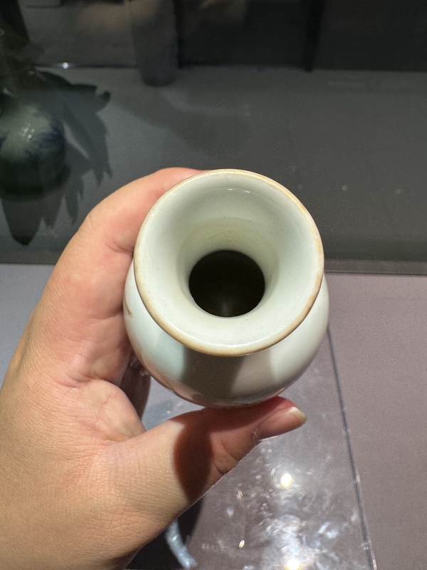 古玩陶瓷粉彩瓶拍賣，當(dāng)前價(jià)格5000元