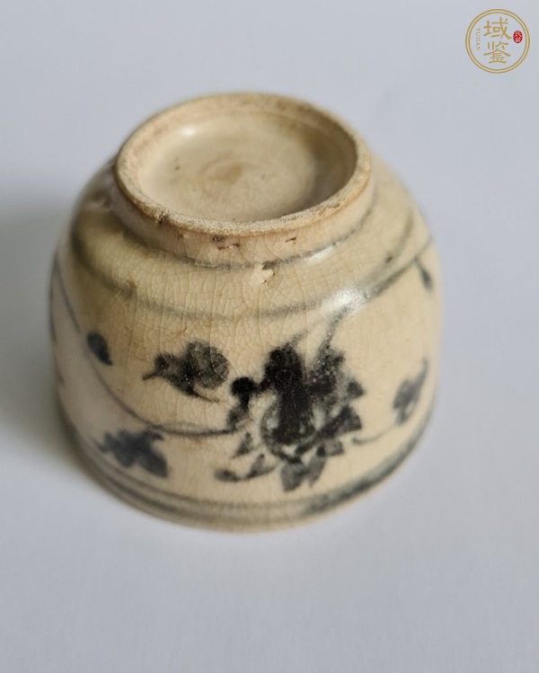 古玩陶瓷青花花卉杯真品鑒賞圖
