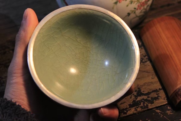 古玩陶瓷宋代龍泉窯盞拍賣,當前價格18888元