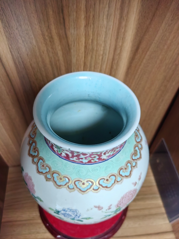 古玩陶瓷清末民初·粉彩花鳥紋尊拍賣，當(dāng)前價(jià)格18000元