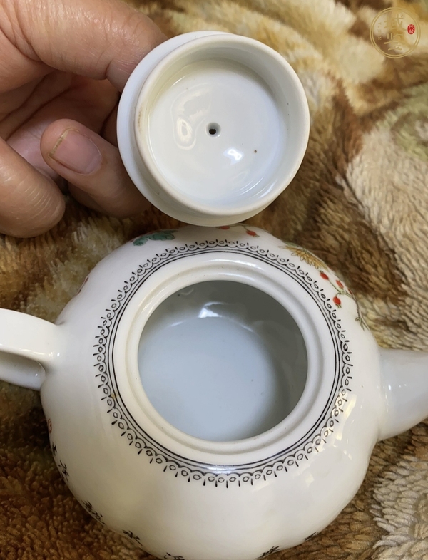 古玩陶瓷粉彩壺真品鑒賞圖