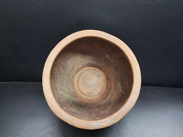 古玩陶瓷綠釉小缸拍賣(mài)，當(dāng)前價(jià)格150元