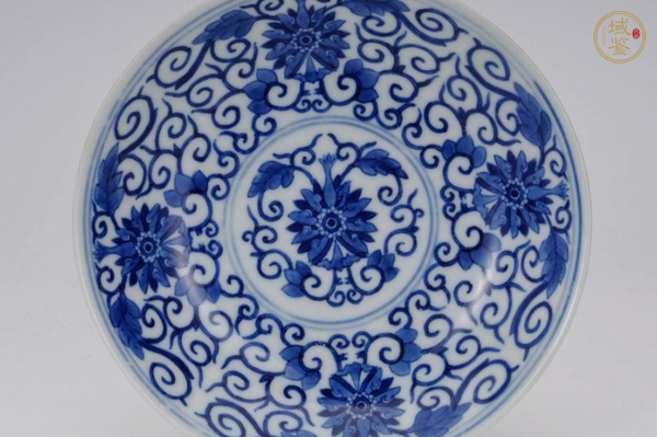 古玩陶瓷清光緒·?花纏枝蓮紋盤（官）真品鑒賞圖