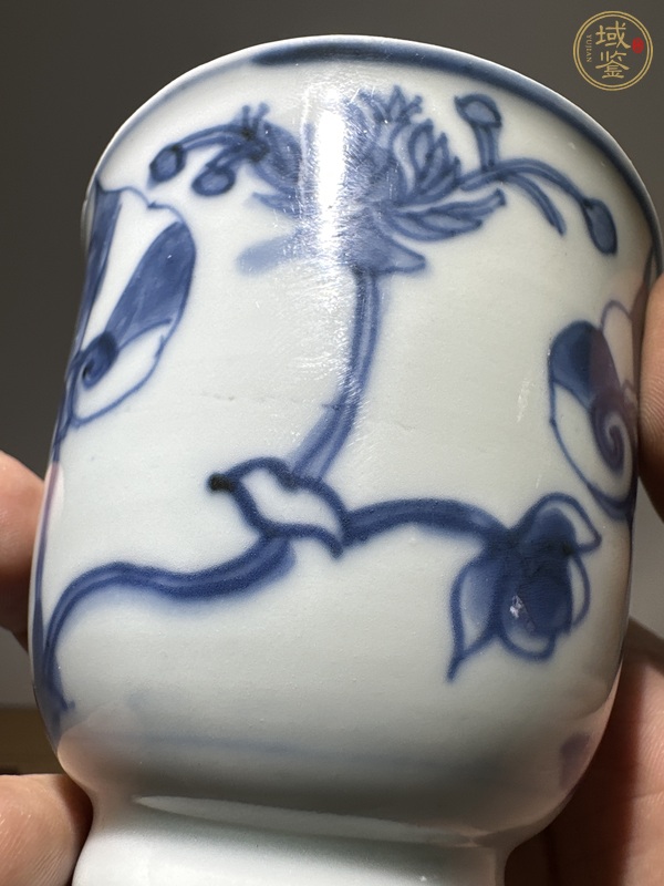古玩陶瓷清早·青花纏枝花卉紋鈴鐺杯 真品鑒賞圖