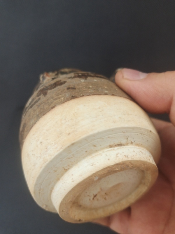 古玩陶瓷褐釉執(zhí)壺拍賣，當(dāng)前價格2000元