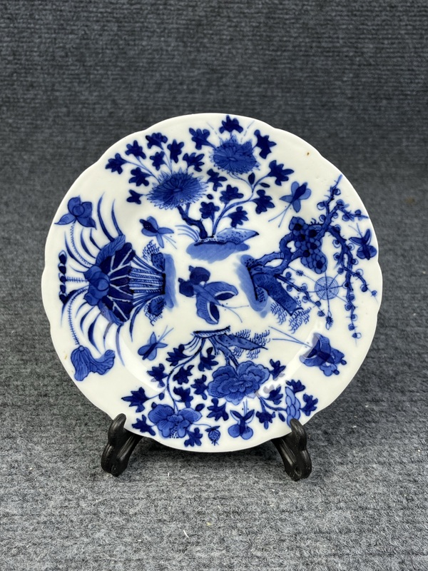 古玩陶瓷青花花蝶紋花口盤拍賣,當前價格1888元