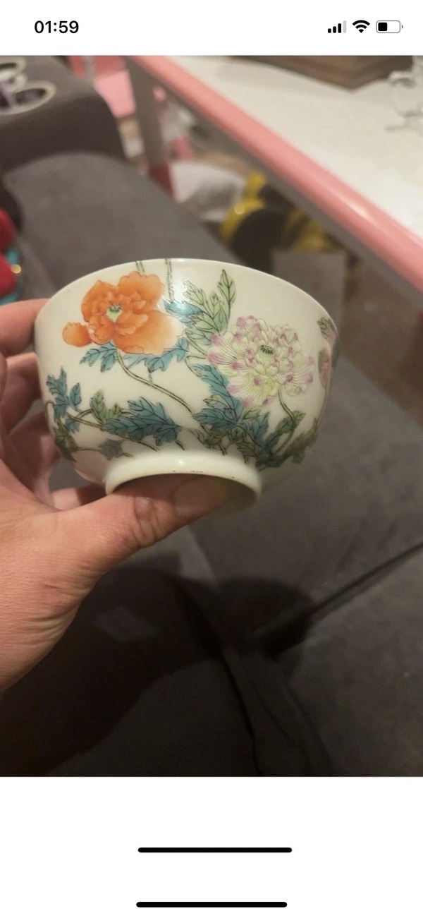 古玩陶瓷經(jīng)笥堂制款花蝶紋粉彩碗拍賣，當(dāng)前價格200000元