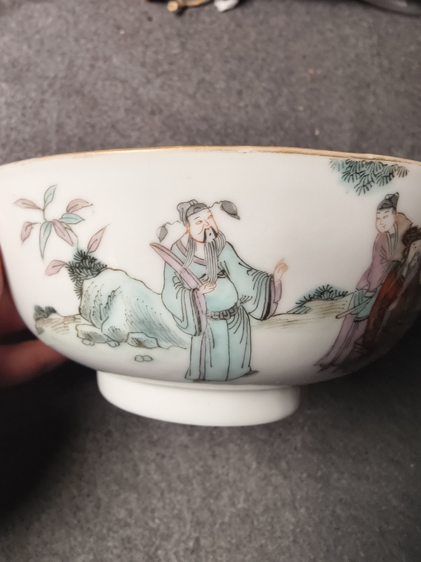 古玩陶瓷人物紋粉彩碗拍賣(mài)，當(dāng)前價(jià)格2300元