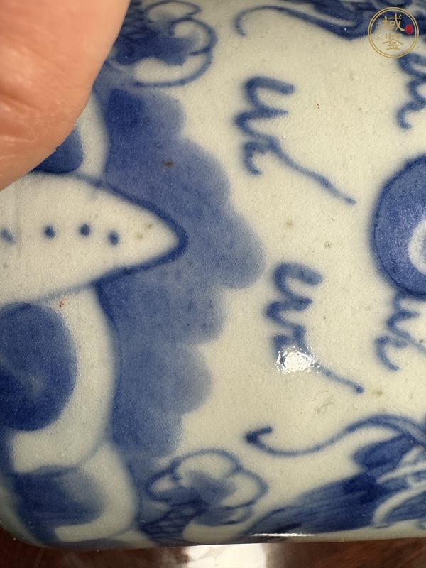 古玩陶瓷青花雙龍戲珠紋筒式爐 真品鑒賞圖