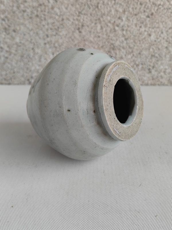 古玩陶瓷白釉罐拍賣(mài),當(dāng)前價(jià)格750元