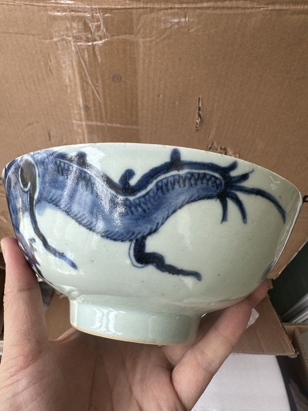 古玩陶瓷青花過墻龍紋碗拍賣，當前價格4500元