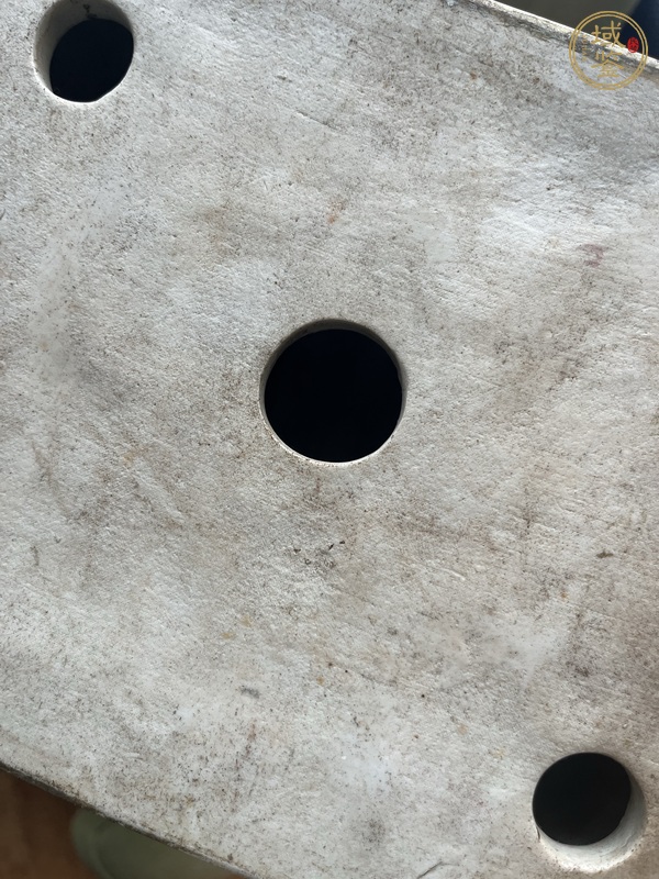 古玩陶瓷褐釉獅子擺件真品鑒賞圖