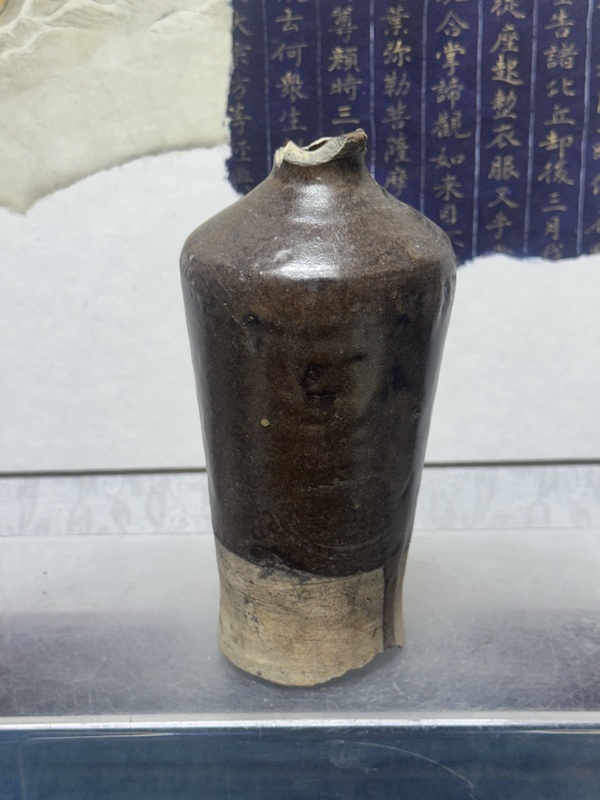 古玩陶瓷宋代精品紫金釉象腿瓶拍賣，當前價格269元