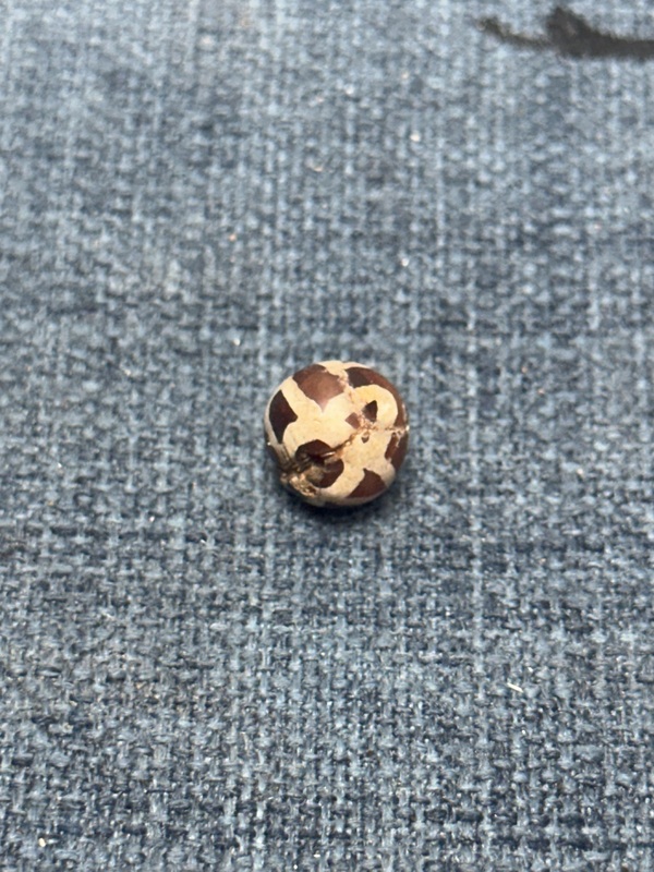 古玩轉(zhuǎn)賣宋元精品瑪瑙珠拍賣，當(dāng)前價(jià)格888元
