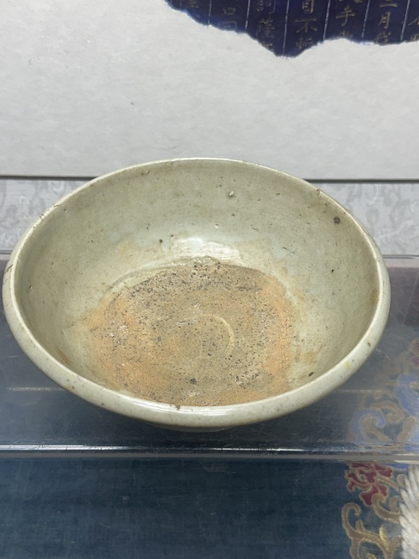 古玩陶瓷元代龍泉窯精品青釉碗拍賣，當(dāng)前價(jià)格169元