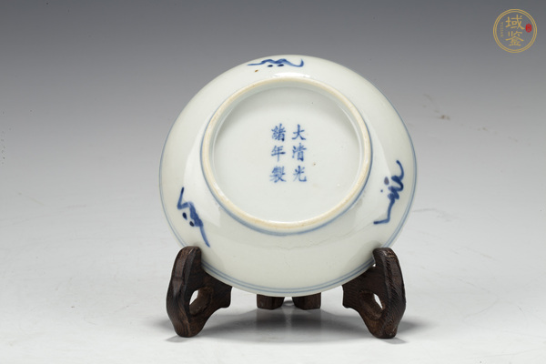 古玩陶瓷清光緒·青花纏枝蓮紋碟真品鑒賞圖
