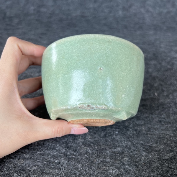 古玩陶瓷明·龍泉青瓷香爐拍賣，當(dāng)前價格15000元