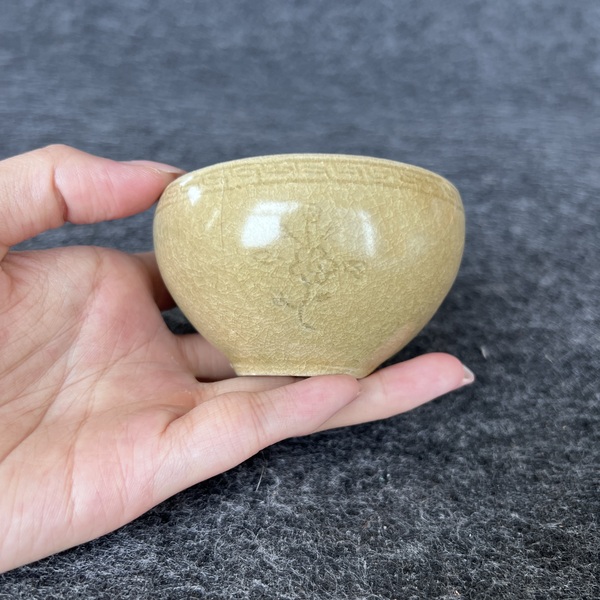 古玩陶瓷高麗青瓷刻花盞拍賣，當前價格15000元
