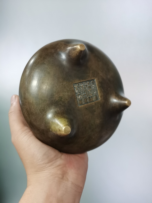 古玩銅器爐拍賣,當(dāng)前價(jià)格18000元
