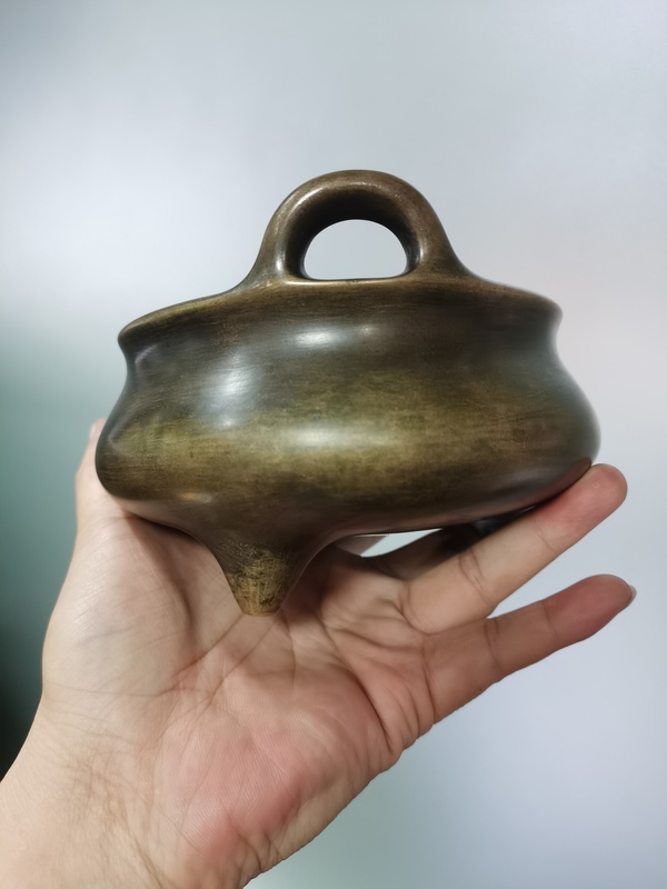 古玩銅器爐拍賣,當(dāng)前價(jià)格18000元