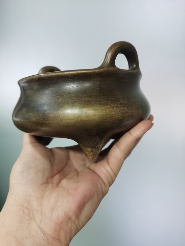 古玩銅器爐拍賣,當(dāng)前價(jià)格18000元