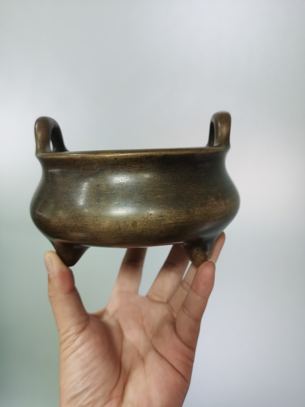 古玩銅器爐拍賣,當(dāng)前價(jià)格18000元
