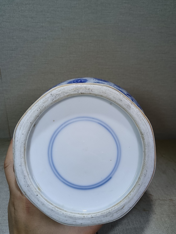古玩陶瓷清中晚期青花花卉紋蒜頭瓶拍賣(mài)，當(dāng)前價(jià)格16800元