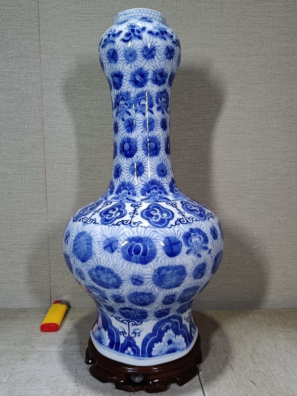 古玩陶瓷清中晚期青花花卉紋蒜頭瓶拍賣(mài)，當(dāng)前價(jià)格16800元