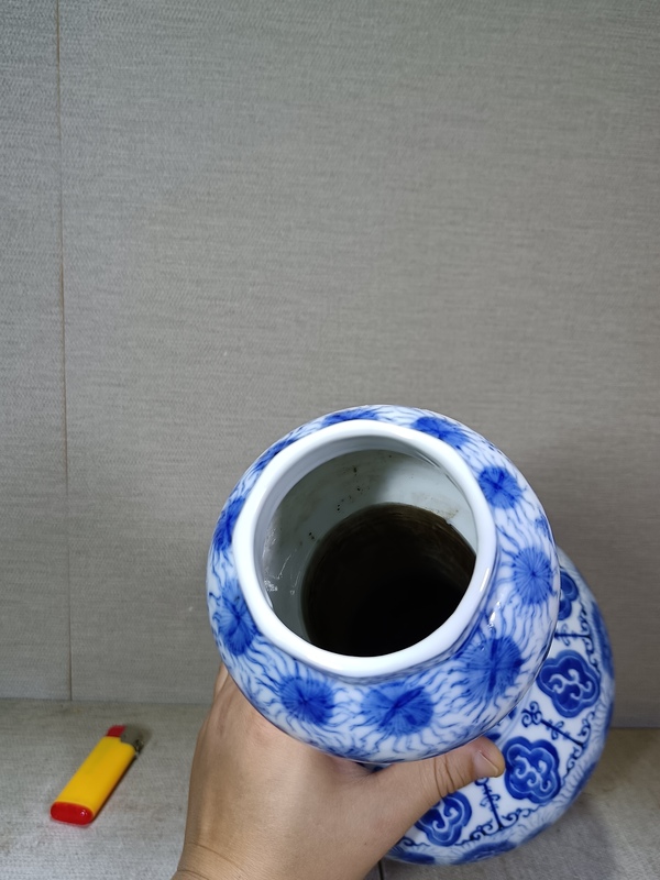 古玩陶瓷清中晚期青花花卉紋蒜頭瓶拍賣(mài)，當(dāng)前價(jià)格16800元