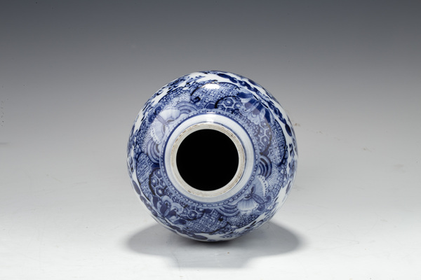 古玩陶瓷清乾隆·青花山水樓閣紋雞腿瓶拍賣，當(dāng)前價(jià)格388元