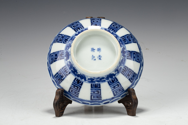 古玩陶瓷晚清·青花壽字紋蓋碗拍賣，當前價格864元