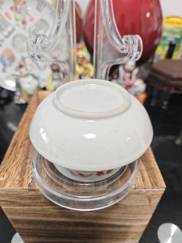 古玩陶瓷清中期礬紅彩牛眼杯碟拍賣(mài)，當(dāng)前價(jià)格980元