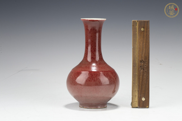 古玩陶瓷清晚·郎紅釉賞瓶真品鑒賞圖