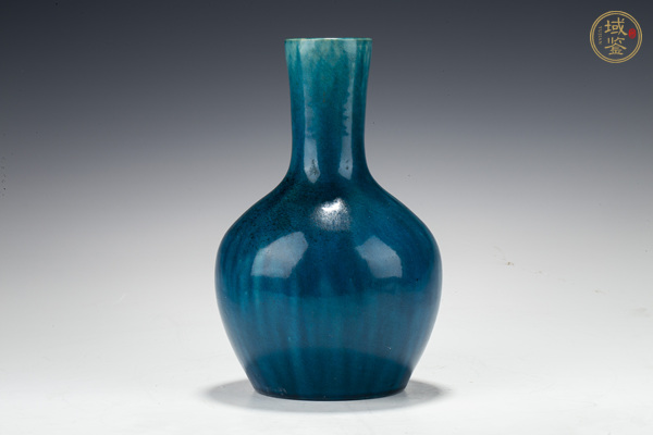 古玩清末民初·孔雀藍(lán)釉天球瓶真品鑒賞圖