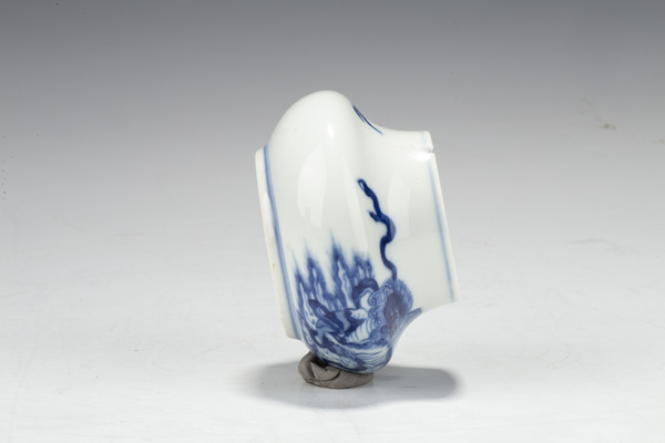 古玩陶瓷清晚·青花太獅少獅紋水盂拍賣，當前價格1152元
