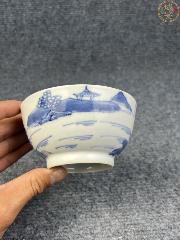 古玩陶瓷青花山水亭臺(tái)樓閣紋碗拍賣，當(dāng)前價(jià)格800元