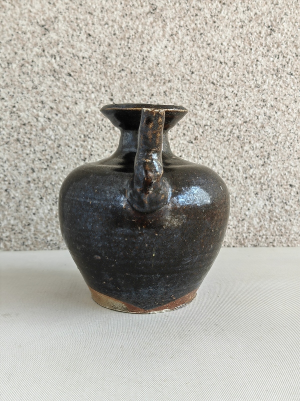 古玩陶瓷黑釉執(zhí)壺拍賣，當(dāng)前價(jià)格680元