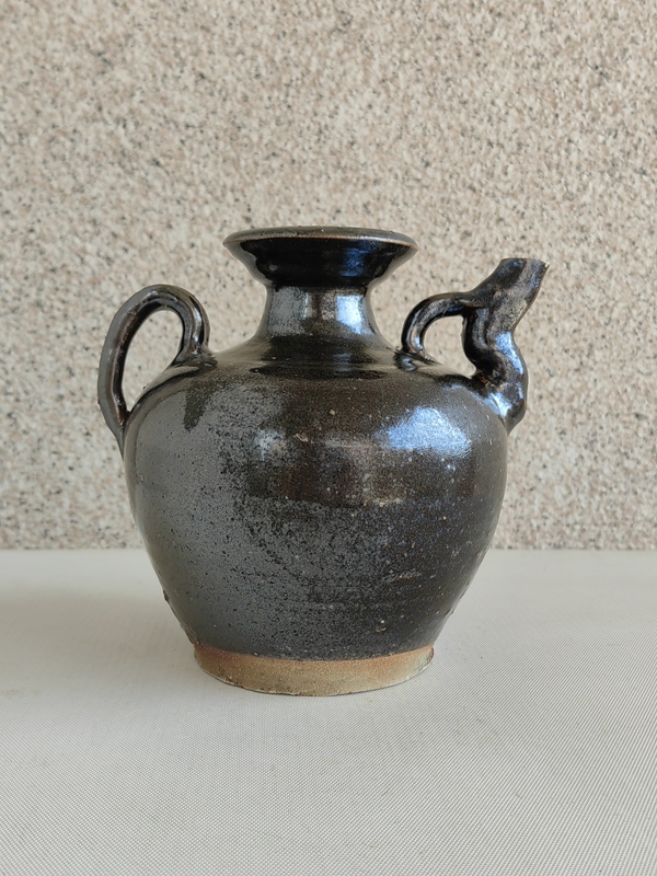 古玩陶瓷黑釉執(zhí)壺拍賣，當(dāng)前價(jià)格680元