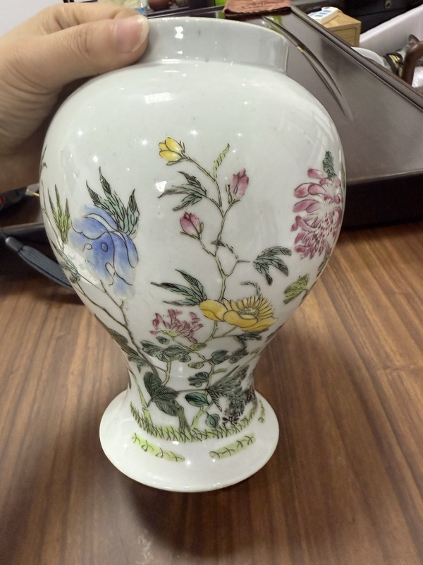 古玩陶瓷花蝶紋廣彩將軍罐拍賣，當前價格3680元