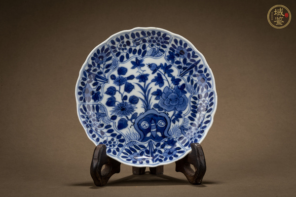 古玩陶瓷清光緒·青花洞石花卉紋花口杯碟真品鑒賞圖