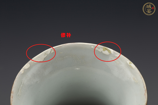 古玩陶瓷清晚·礬紅墨彩人物紋獸耳瓶真品鑒賞圖