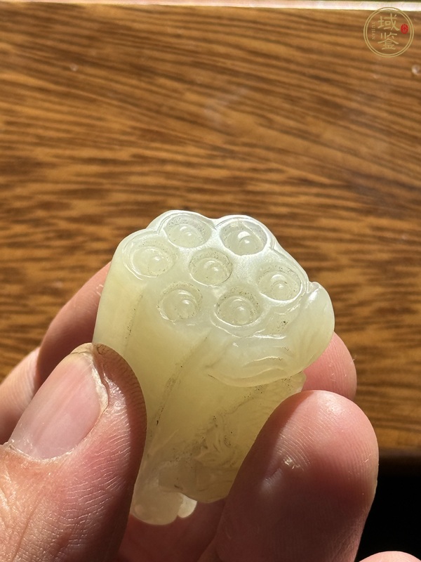 古玩玉器連年有余墜真品鑒賞圖