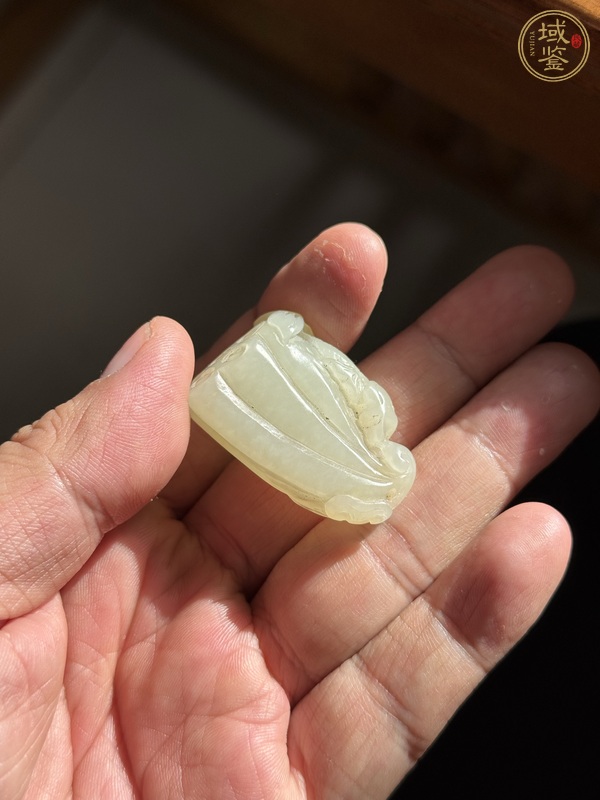 古玩玉器連年有余墜真品鑒賞圖