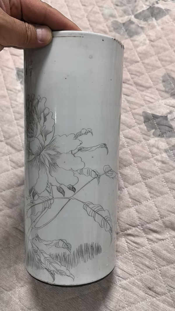 古玩轉賣清晚期 刻瓷帽筒拍賣，當前價格350元
