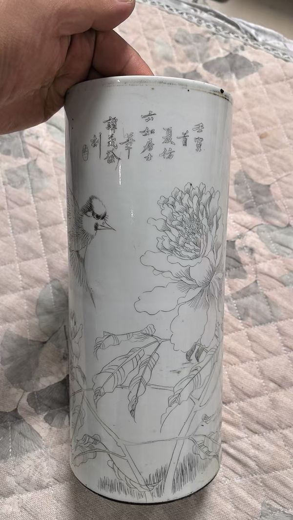 古玩陶瓷清晚期 刻瓷帽筒拍賣，當前價格2600元