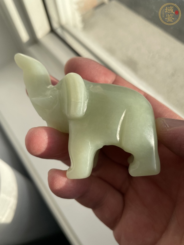 古玩玉器岫玉雕“大象”擺件真品鑒賞圖