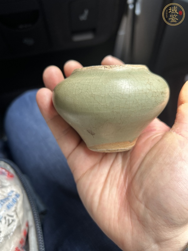 古玩陶瓷龍泉青瓷罐真品鑒賞圖
